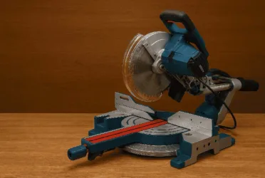 Bosch-GCM12SD-Miter-Saw-Review-Precision-Meets-Power